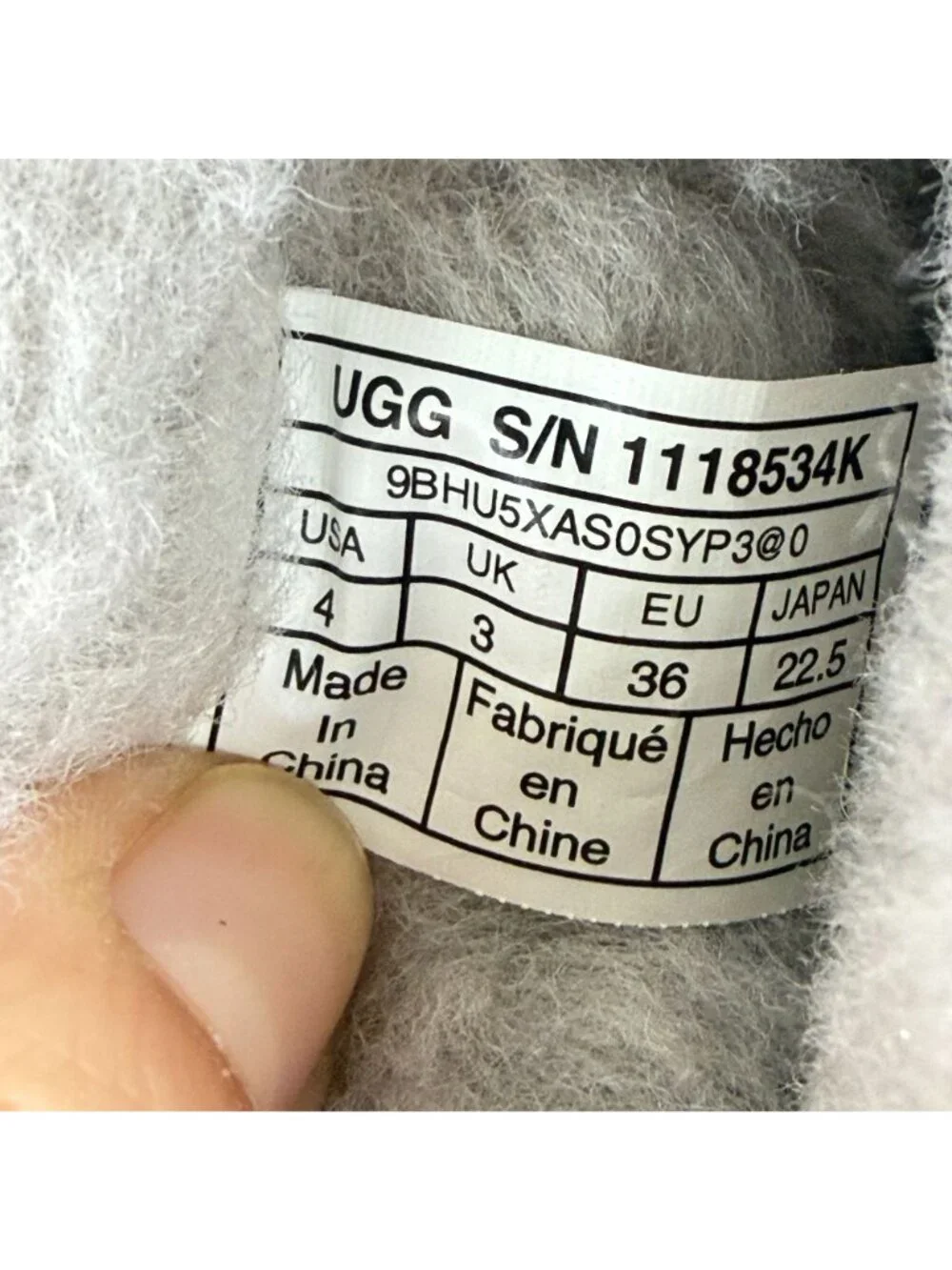 UGG Classic Short II Shimmer Pull On Boots Kids Size 4 Silver Shearling Lined